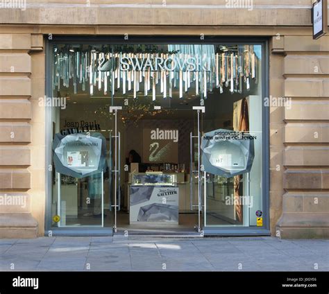 jewellery shops manchester city centre.